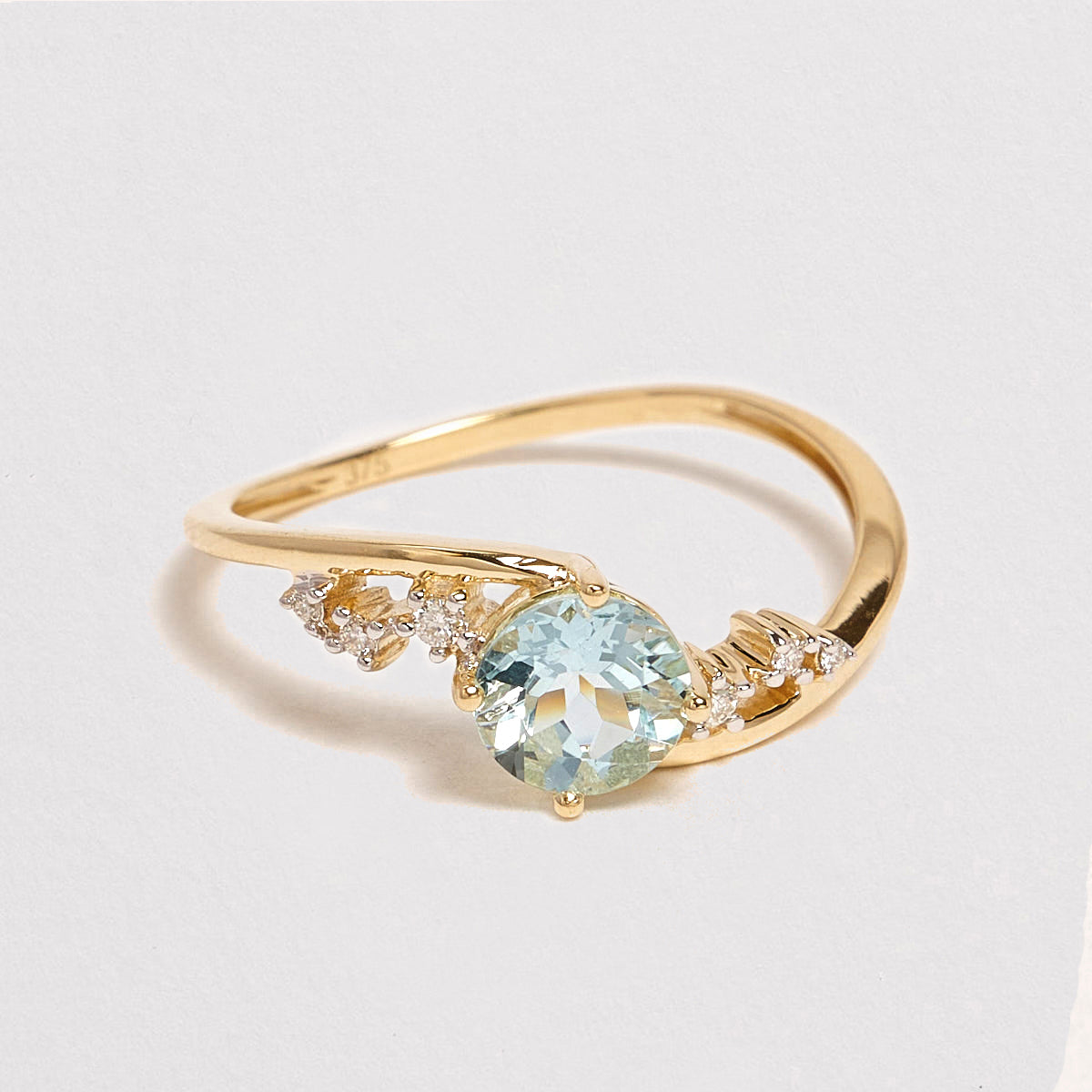 Adair 9ct Yellow Aquamarine & Diamond Ring