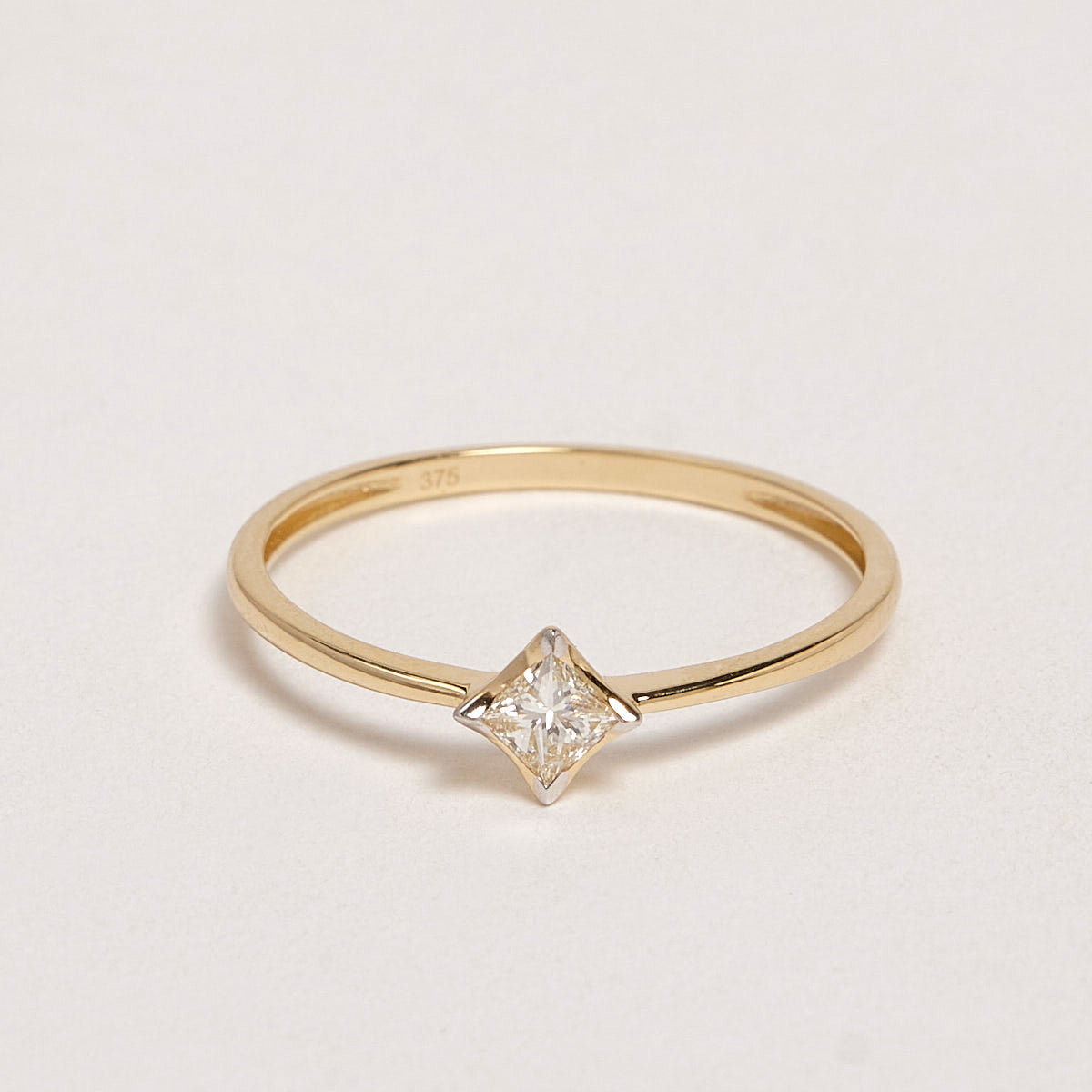 Cora 9ct Yellow Gold Princess Cut Diamond Ring