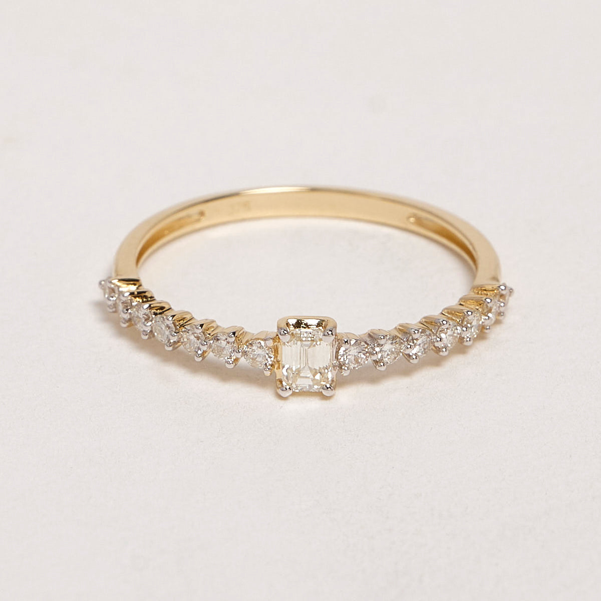 Romina 9ct Yellow Gold Diamond Ring