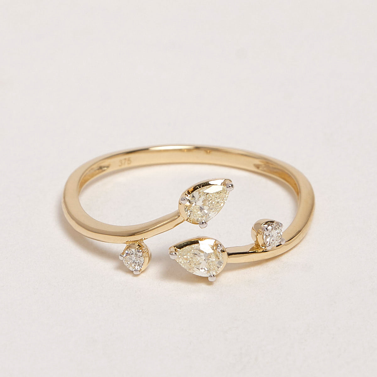 Sage 9ct Yellow Gold Pear Diamond Ring