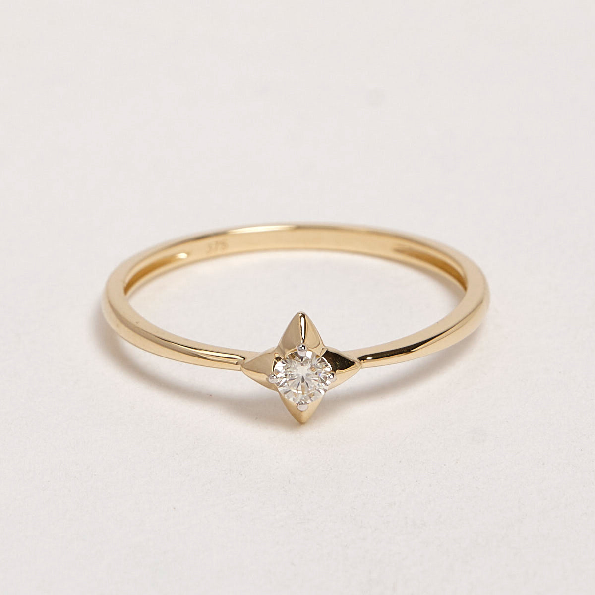 Stella 9ct Yellow Gold Diamond Ring